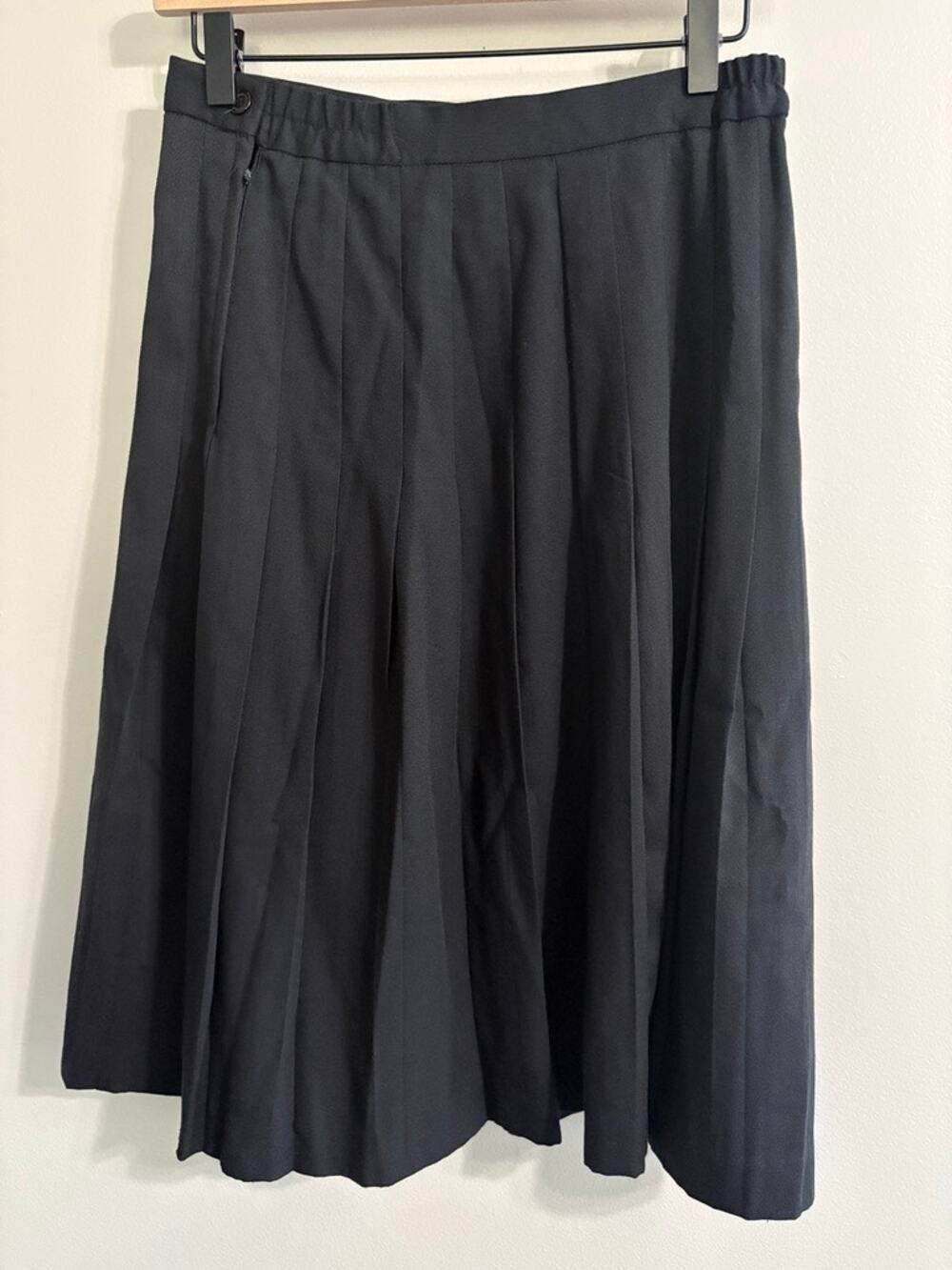 Vintage Black Pleated Midi Skirt Women's Size Vintage 10 (RN 61648)